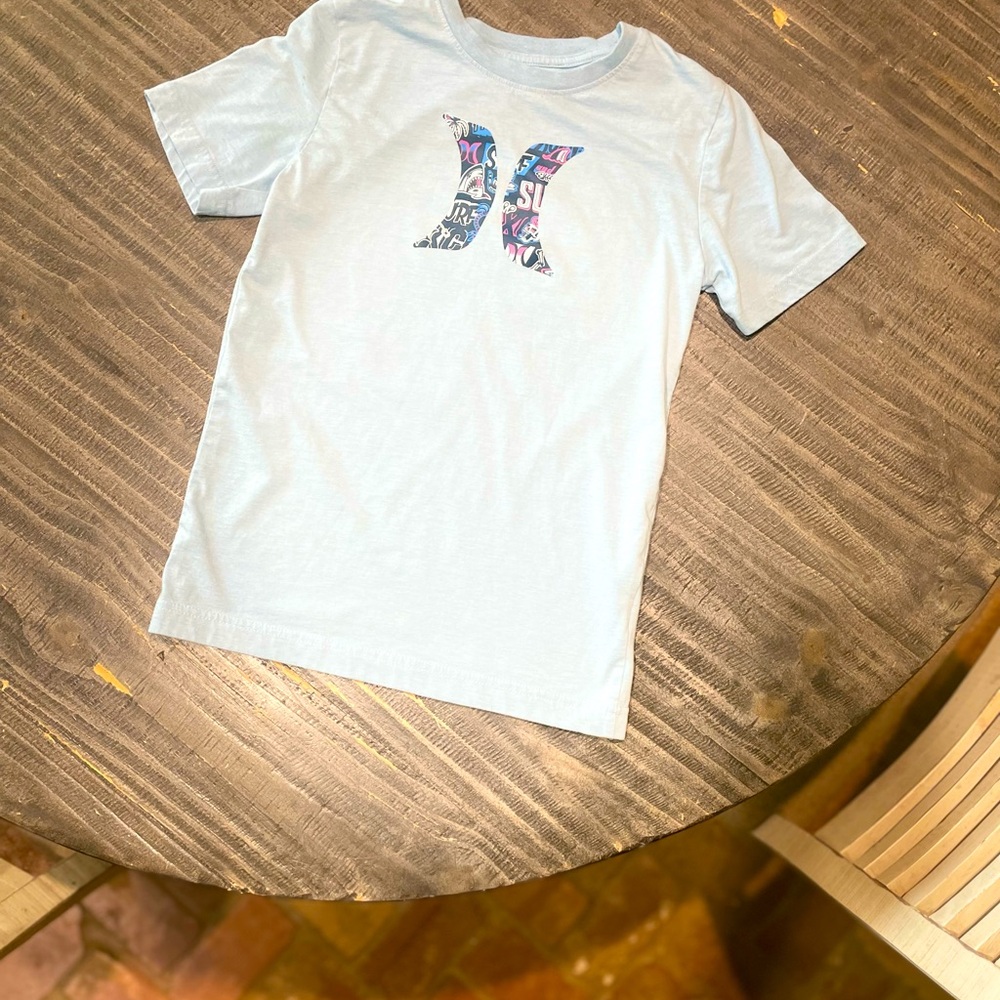 Hurley t-shirt, size 10, very light blue. Love this, great summer t.